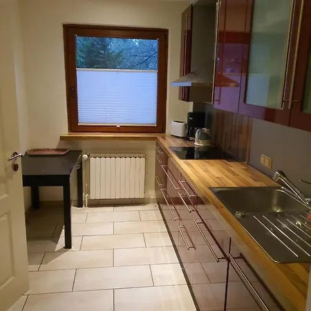 Bei Hamburg Bis 10 Personen Mit Terasse Und Gartennutzung.