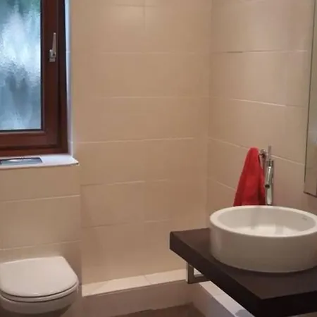 Apartment Bei Hamburg Bis 10 Personen Mit Terasse Und Gartennutzung. *